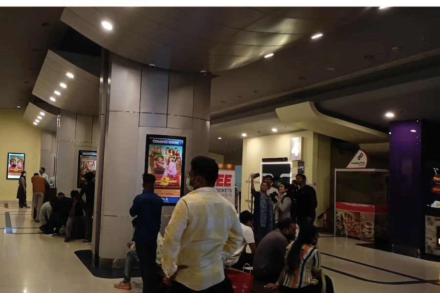 inox screen timings Ozone Galleria Mall