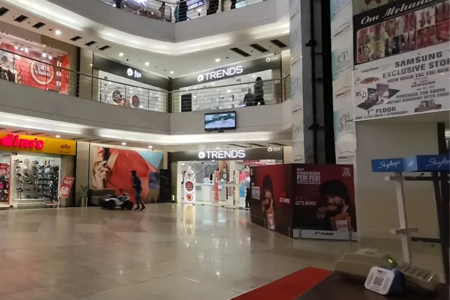 family-friendly mall experience in Dhanbad