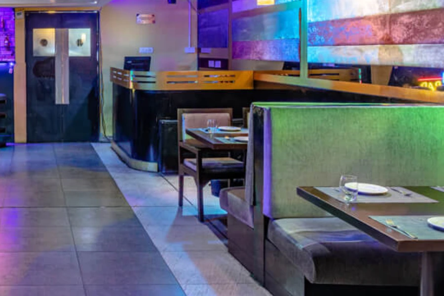 Luxury dining restaurants nearby